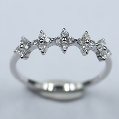 Anillo con Circonia