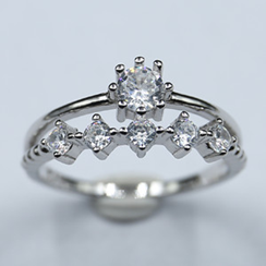 Anillo con Circonia