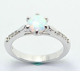 Anillo con Circonia
