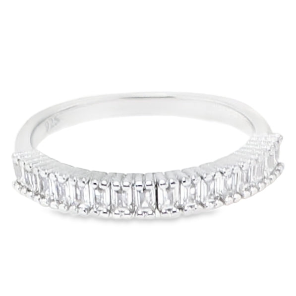 Anillo de Circonia