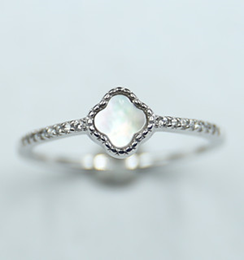 Anillo con Circonia