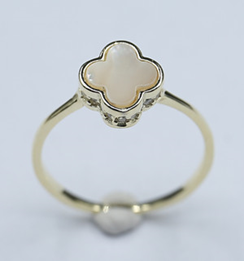 Anillo con Circonia