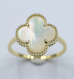 Anillo con Circonia