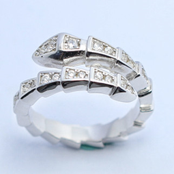 Anillo con Circonia