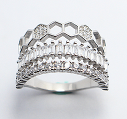 Anillo con Circonia