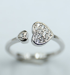 Anillo con Circonia