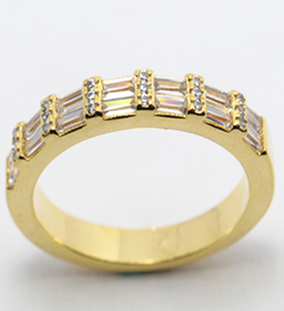 Anillo con Circonia
