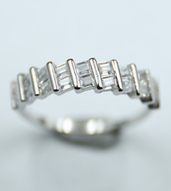 Anillo con Circonia