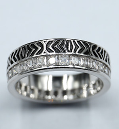 Anillo con Circonia