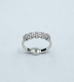 Anillo con Circonia